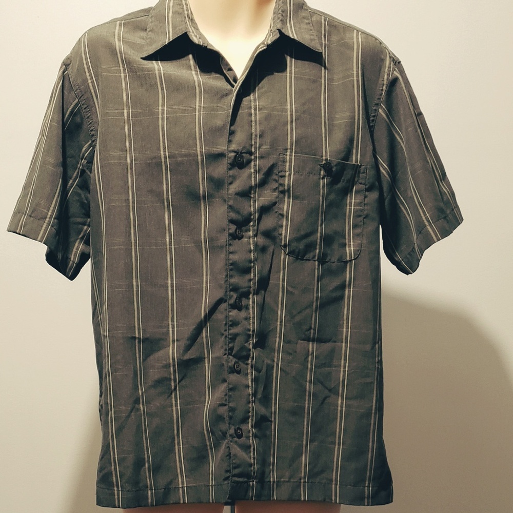 Haggar Men's M Short Sleeve Olive Striped Shirt